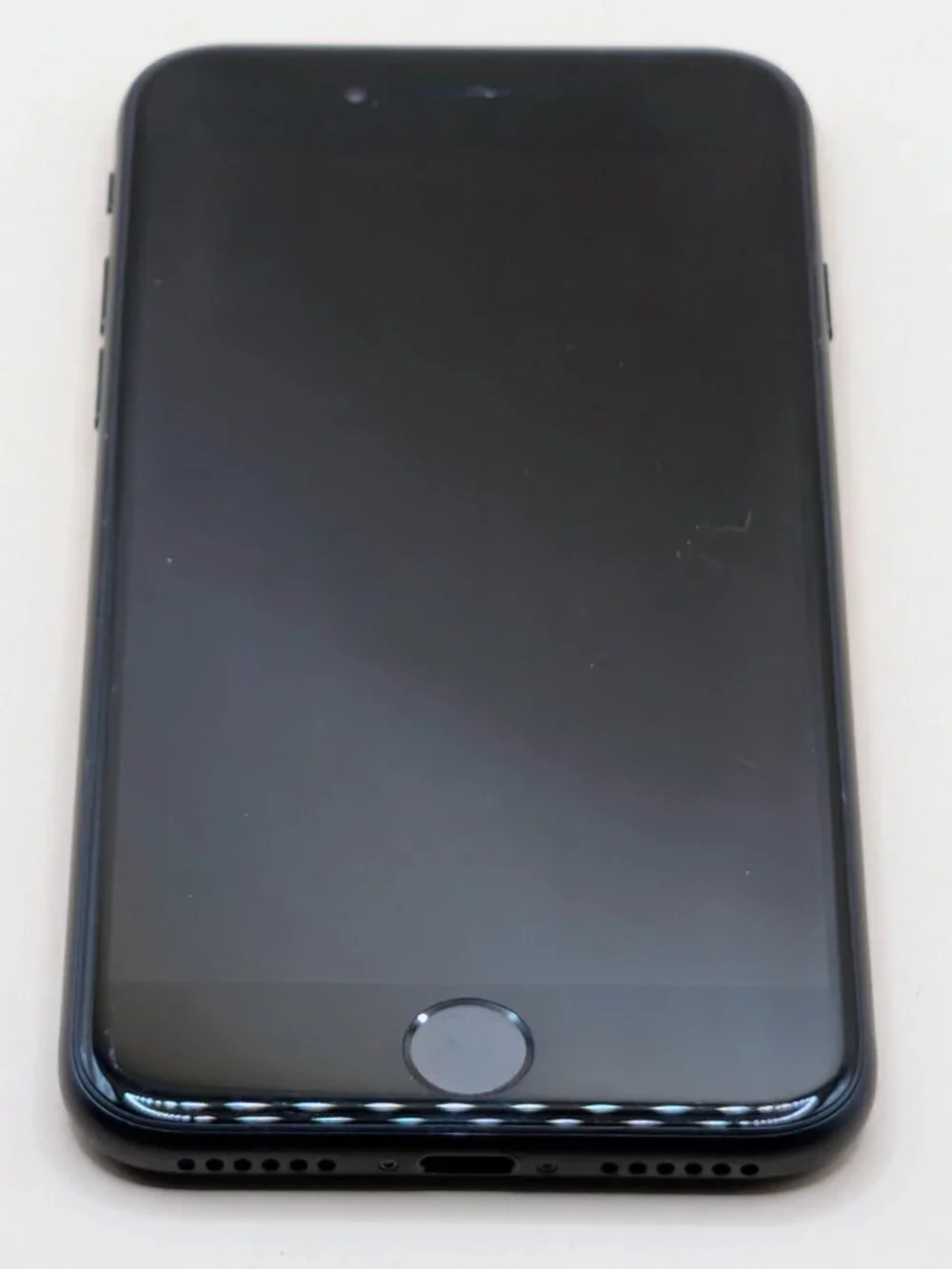 iPhone SE2 128GB (Unlocked)***